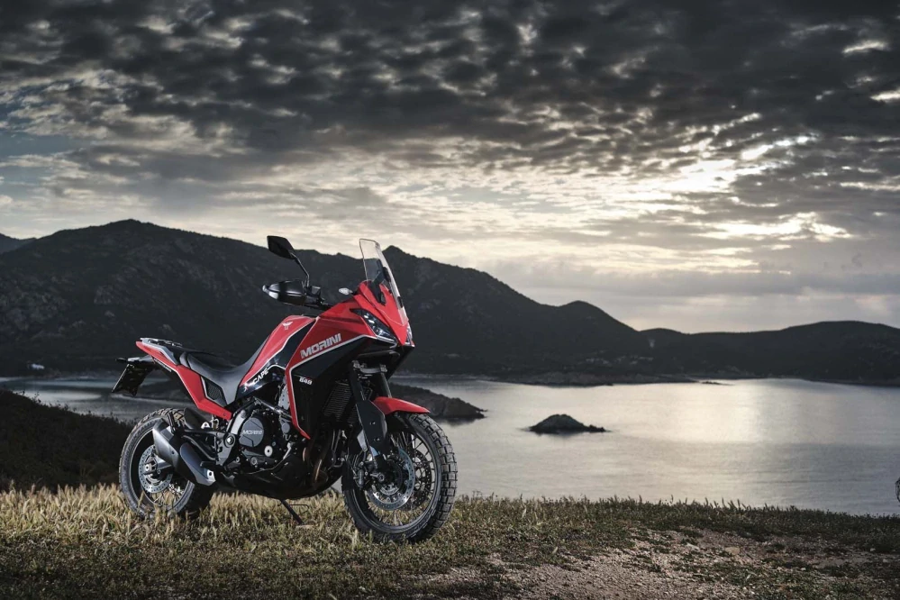 Moto Morini X-Cape (špicové kolesá)